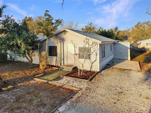 3913 CHESTNUT AVENUE