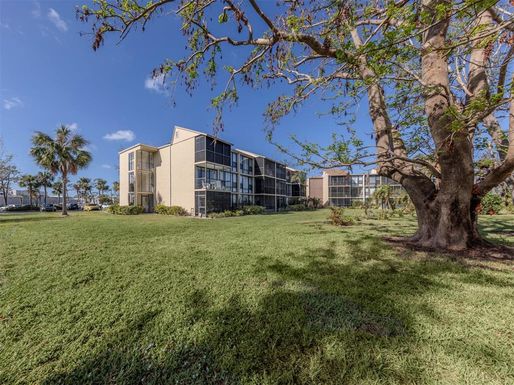 618 BIRD BAY DRIVE S UNIT 216