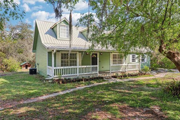 490 HIDDEN RIDGE DRIVE