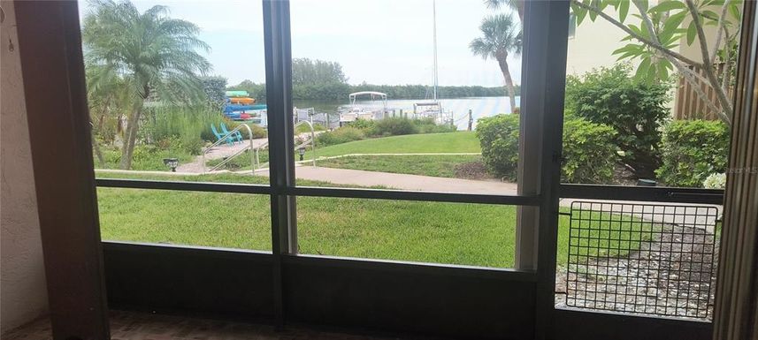 1611 MINUTEMEN CAUSEWAY UNIT 111