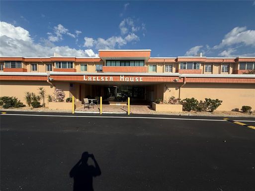 2290 AARON STREET UNIT 209