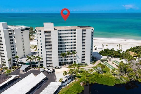 19 WHISPERING SANDS DRIVE UNIT 302