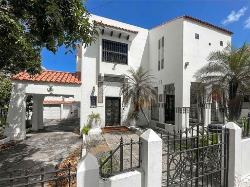 653 CALLE JOSE MARTI