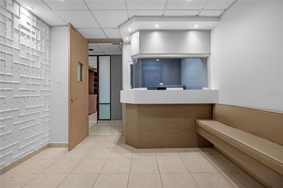 301 GALLARDO OFFICE BUILDING UNIT 204