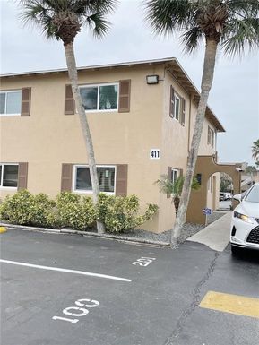 411 N HALIFAX AVENUE UNIT 200