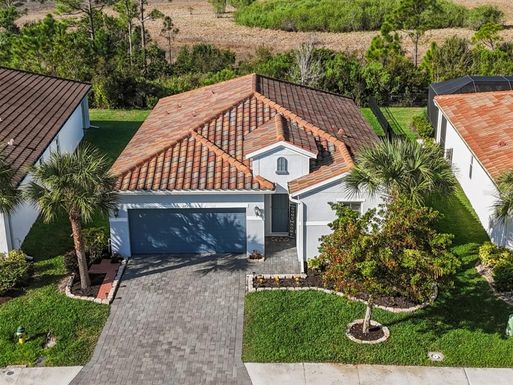 273 DAYLILY BOULEVARD