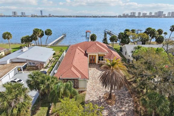 2227 S PALMETTO AVENUE