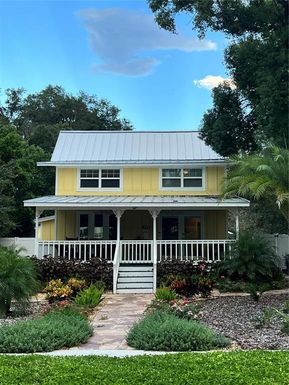 810 N TREMAIN STREET