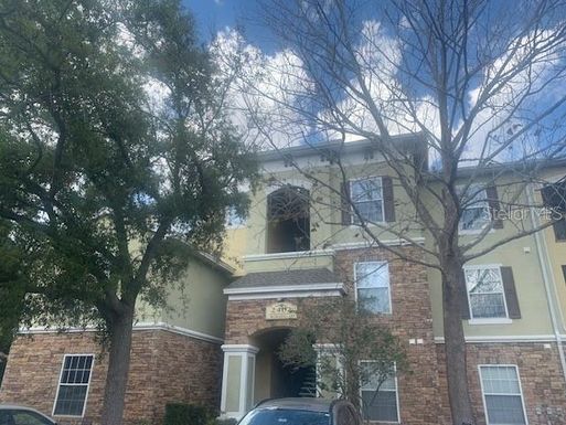 2402 COURTNEY MEADOWS COURT UNIT 303