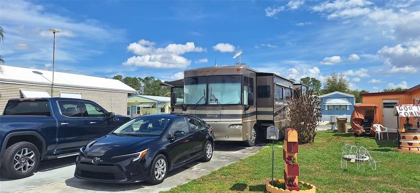 7018 FAIRVIEW VILLAGE CIRCLE