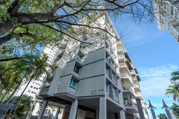 77 C.KING'S COURT UNIT 802