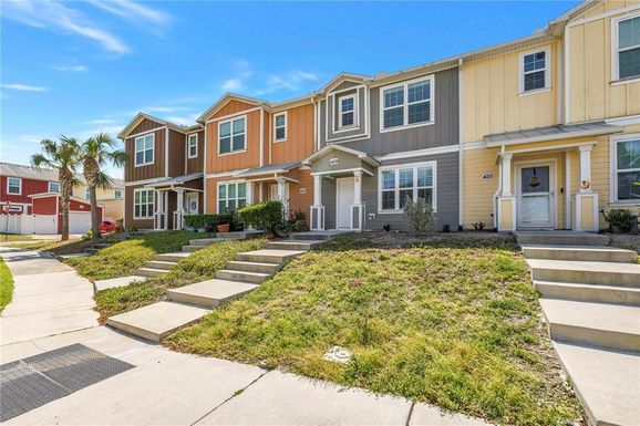 429 LORRAINE LELAND STREET