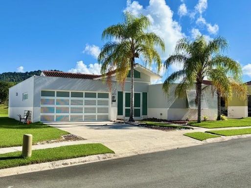 746 CAMINO DE LOS CEDROS