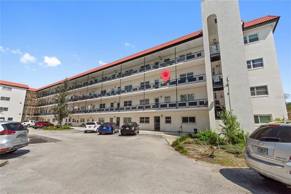 200 EL CAMINO DRIVE UNIT 312