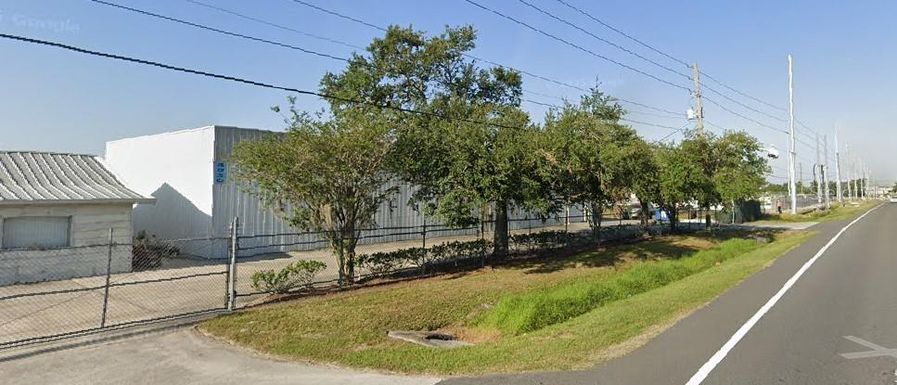 4930 DRANE FIELD ROAD