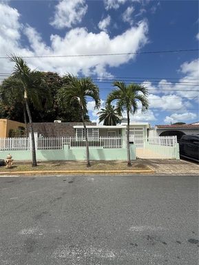 10 VILLA NEVAREZ DEVELOPMENT UNIT 1028