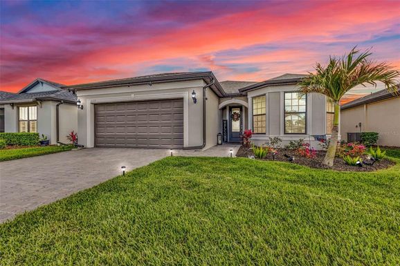 2117 LAURIFOLIA COURT