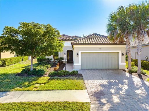 3929 WAYPOINT AVENUE