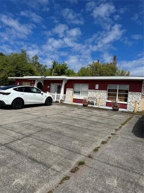 1025 W OAK RIDGE ROAD