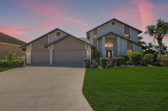 1904 SE 36TH TERRACE