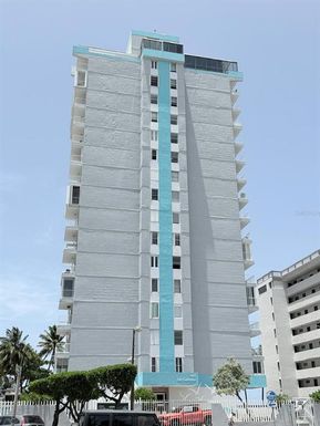 3409 AV. ISLA VERDE UNIT 702