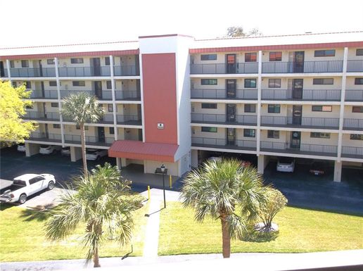 9433 HARBOR GREENS WAY UNIT 305