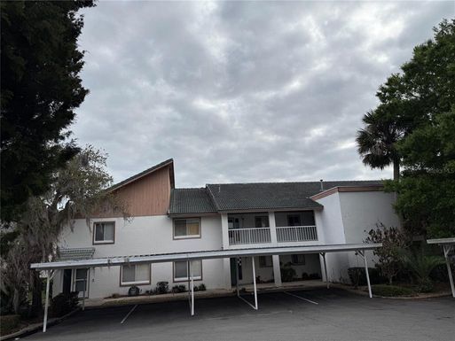 607 COUNTRY LANE NE UNIT 607