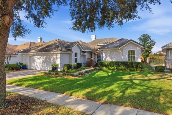 10926 WOODCHASE CIRCLE