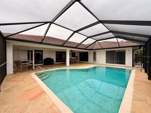 2460 W MARION AVENUE