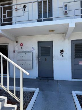 1221 DREW STREET UNIT A2