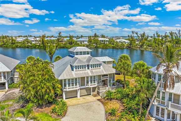 43 SEAWATCH LAKE DRIVE