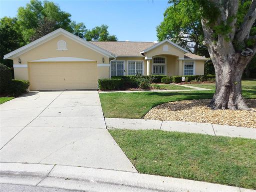 9003 OAKCREST CIRCLE