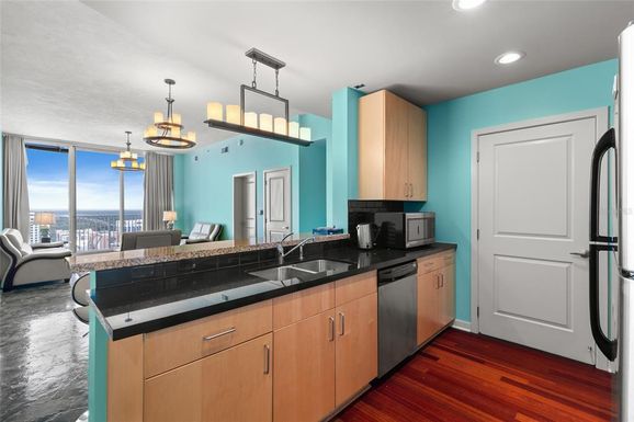 155 S COURT AVENUE UNIT 2305