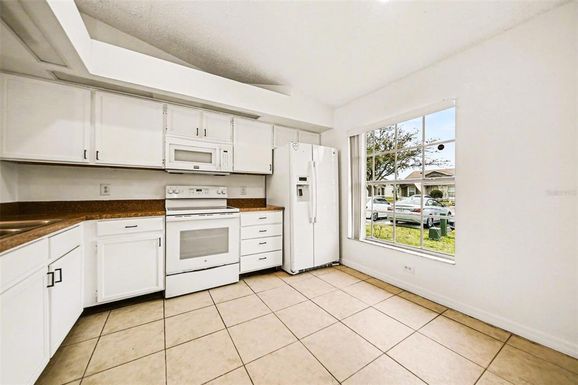 14657 LAGUNA BEACH CIRCLE