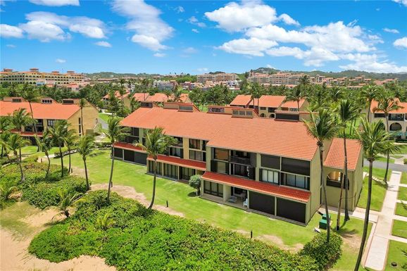 140 BEACH VILLAGE DR UNIT 140