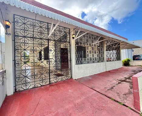 910 calle 1 SE REPARTO METROPOLITANO