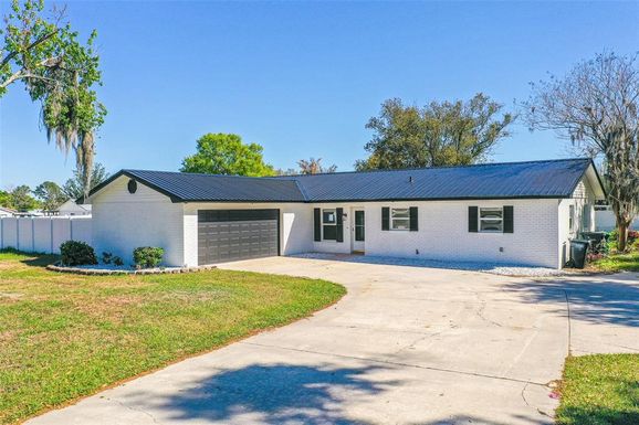 4006 HOLLYHEAD CIRCLE S