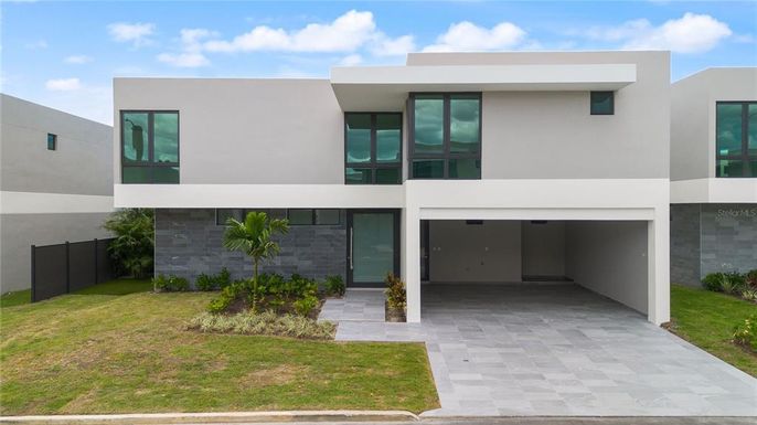 131 CALLE KOMODO STREET