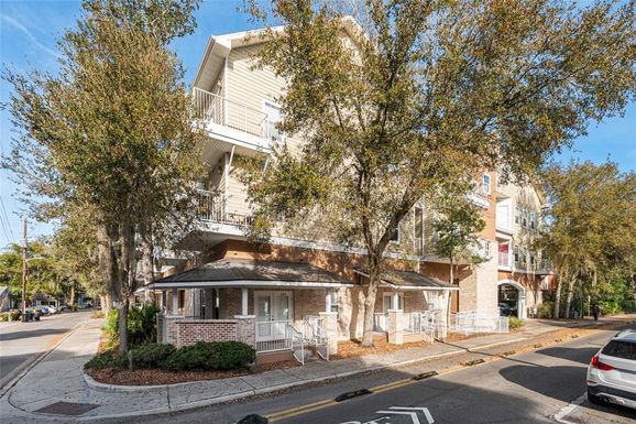 1500 NW 4TH AVENUE UNIT 202