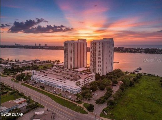 231 RIVERSIDE DRIVE UNIT 604-1