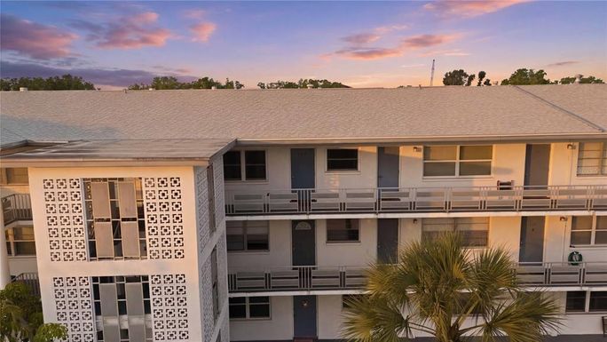 6000 20TH STREET N UNIT 144