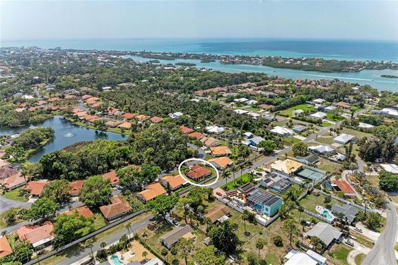 246 LAUREL HOLLOW DRIVE UNIT 23