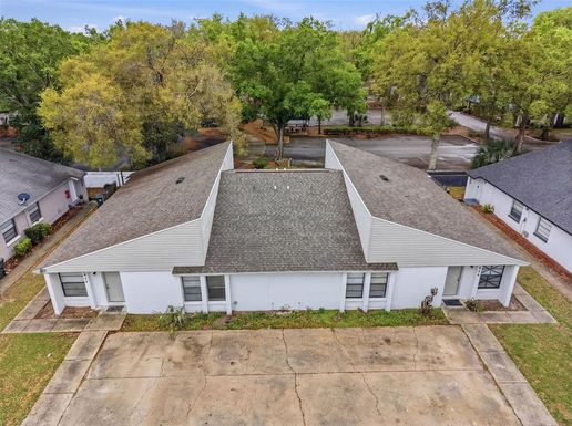 1912-1918 CRYSTAL GROVE DRIVE