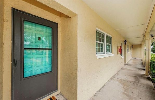 2465 NORTHSIDE DRIVE UNIT 2204