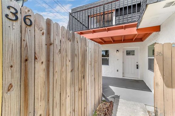 36 SPRINGWOOD SQUARE