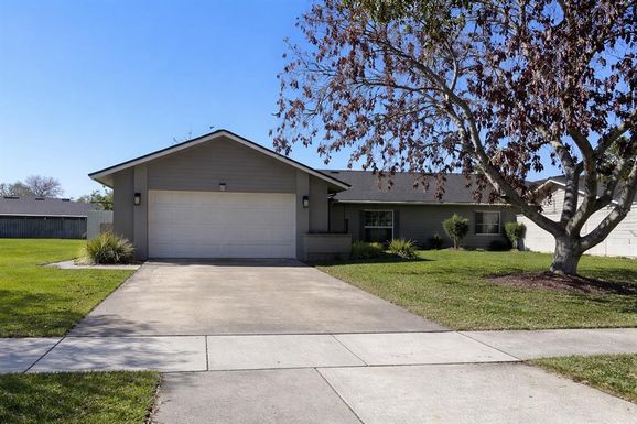 9322 PALM TREE DRIVE