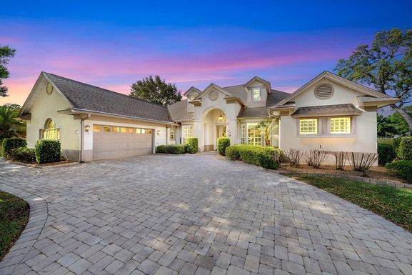 5019 GREENBRIAR TRAIL