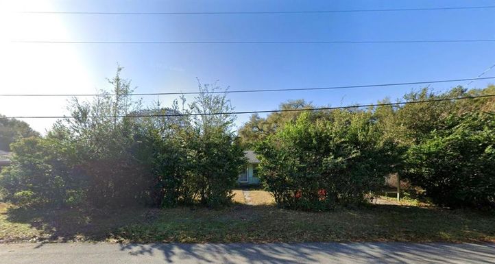 2624 SHEFFIELD AVENUE