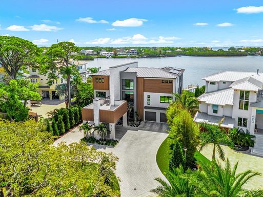 402 HILLSBOROUGH STREET