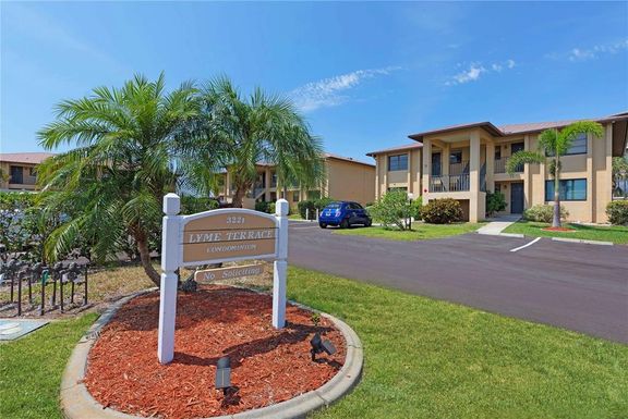 3221 WHITE IBIS COURT UNIT D2